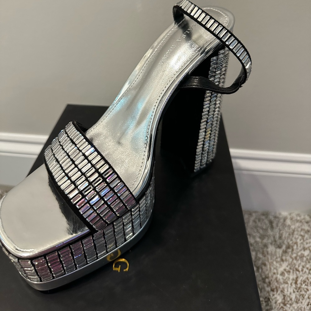 Azalea Wang Catriona Platform